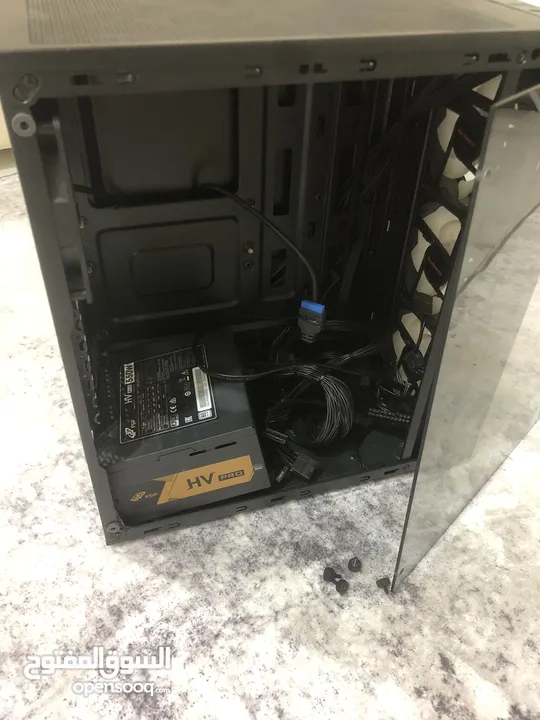 Gaming pc case with “power supply 550W”