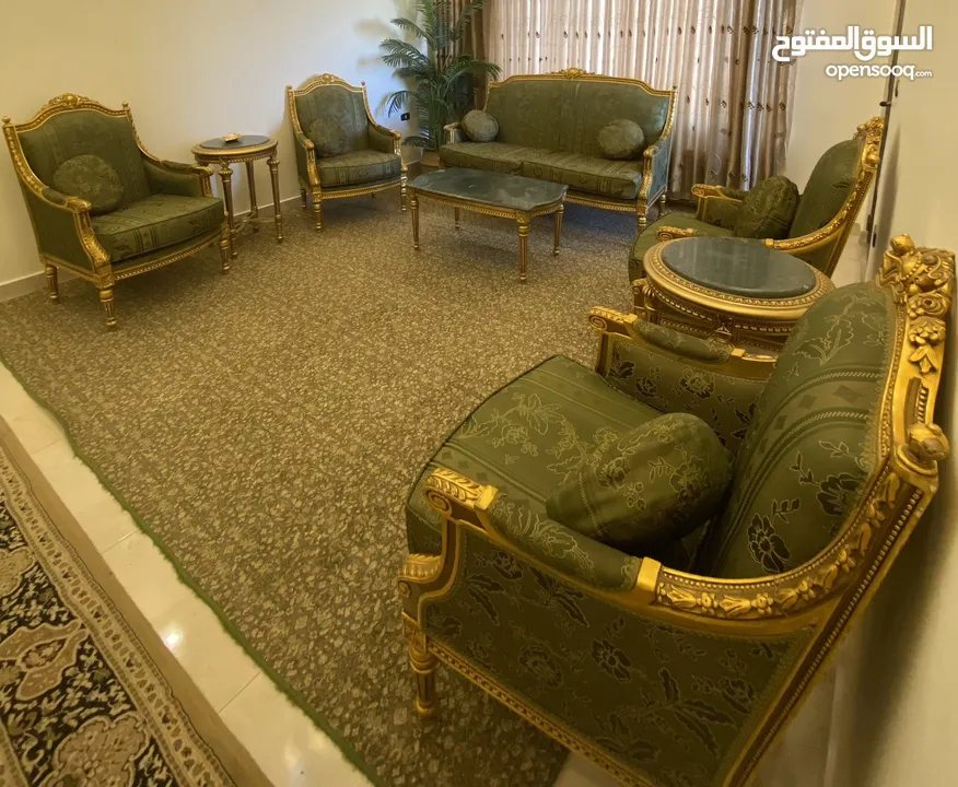 طقم فرنسي مذهب