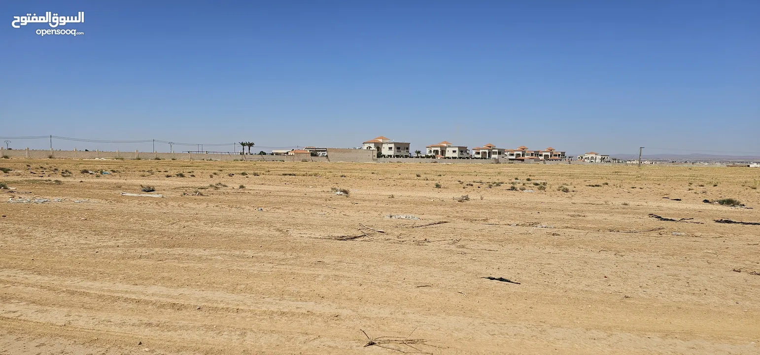 ارض استثمارية للبيع او للأجار