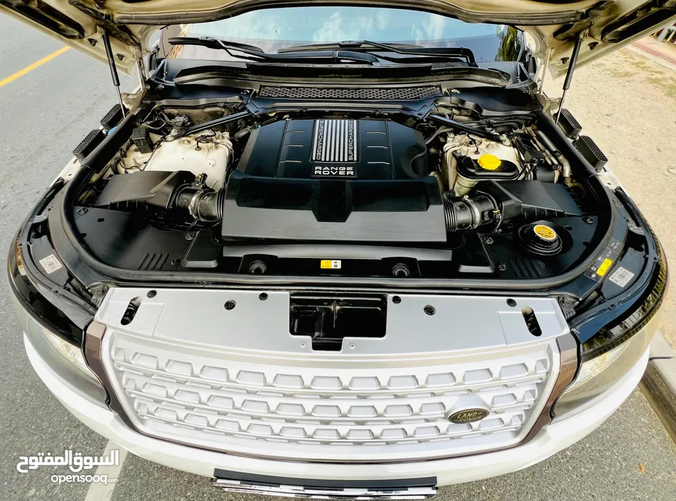 A Clean And Very Well Maintained RANGE ROVER 2014 White VOGUE SPORTS