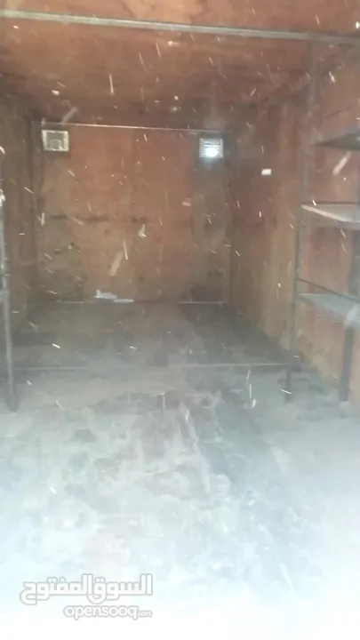 ثلاجت الكي حافضه  مستخدم كرفان