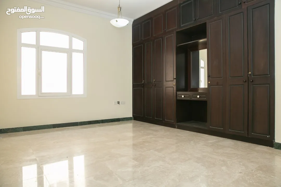 3Me37-Luxurious Spacious 5BHK Villa for rent in MQ near British School