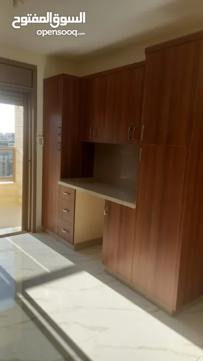 شقة للايجار عمارة بيسان (شارع الارسال - منطقة المصايف - بالقرب من مستشفى Hclinic)