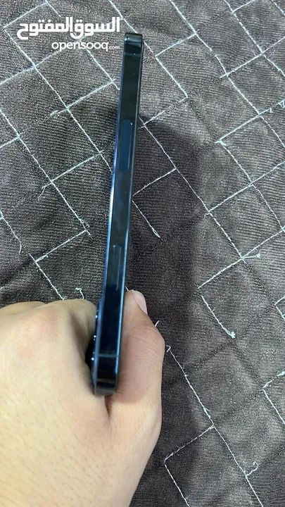 12 برو بسعر حرق