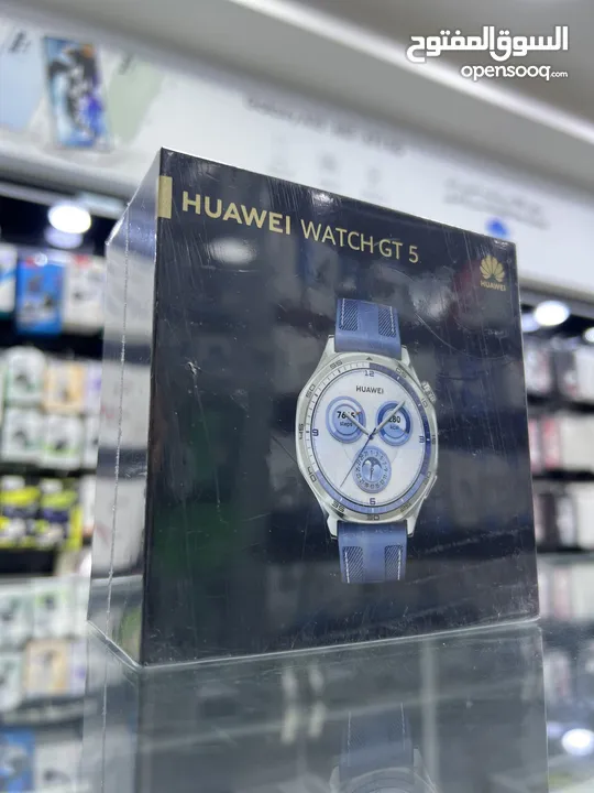 Huawei GT5 (blue 46mm) ساعة هواوي جيتي 5 باللون الازرق المميز جدا (شصي سلفر / كستك ازرق ) جديدة