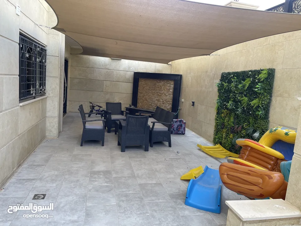 شقه في البنيات للبيع