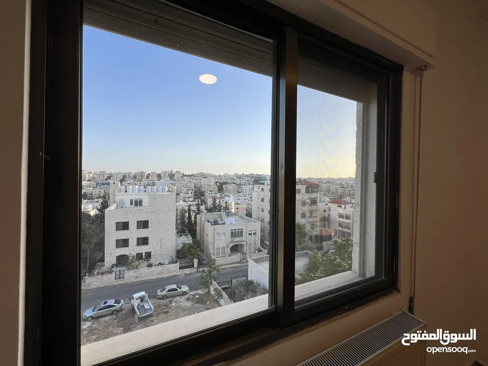 شقة مميزة للبيع بداعي السفر في الجاردنز وبسعر لقطة