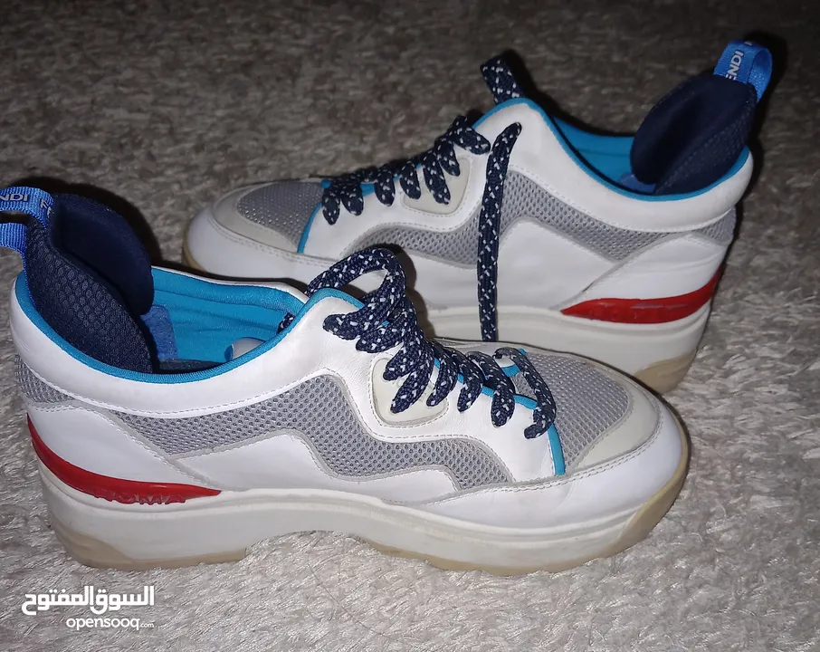 شوز  FENDI ROMA مستعمل (أصلي)