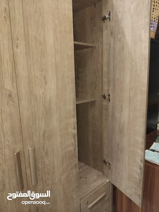 3 door cabinet