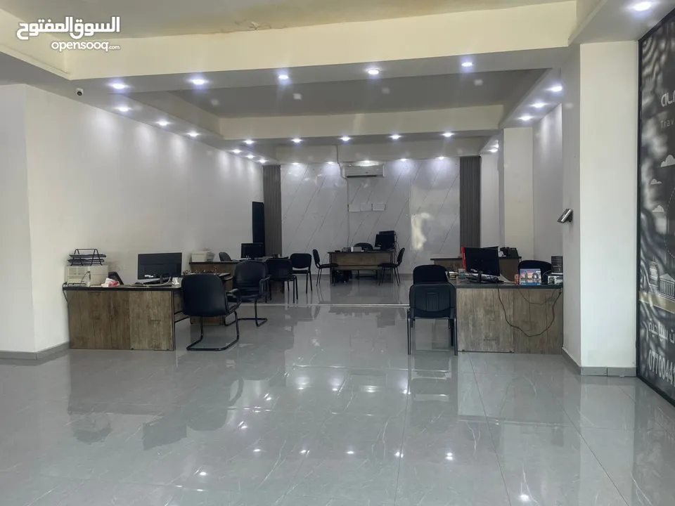 مكتب جاهز ومؤثث