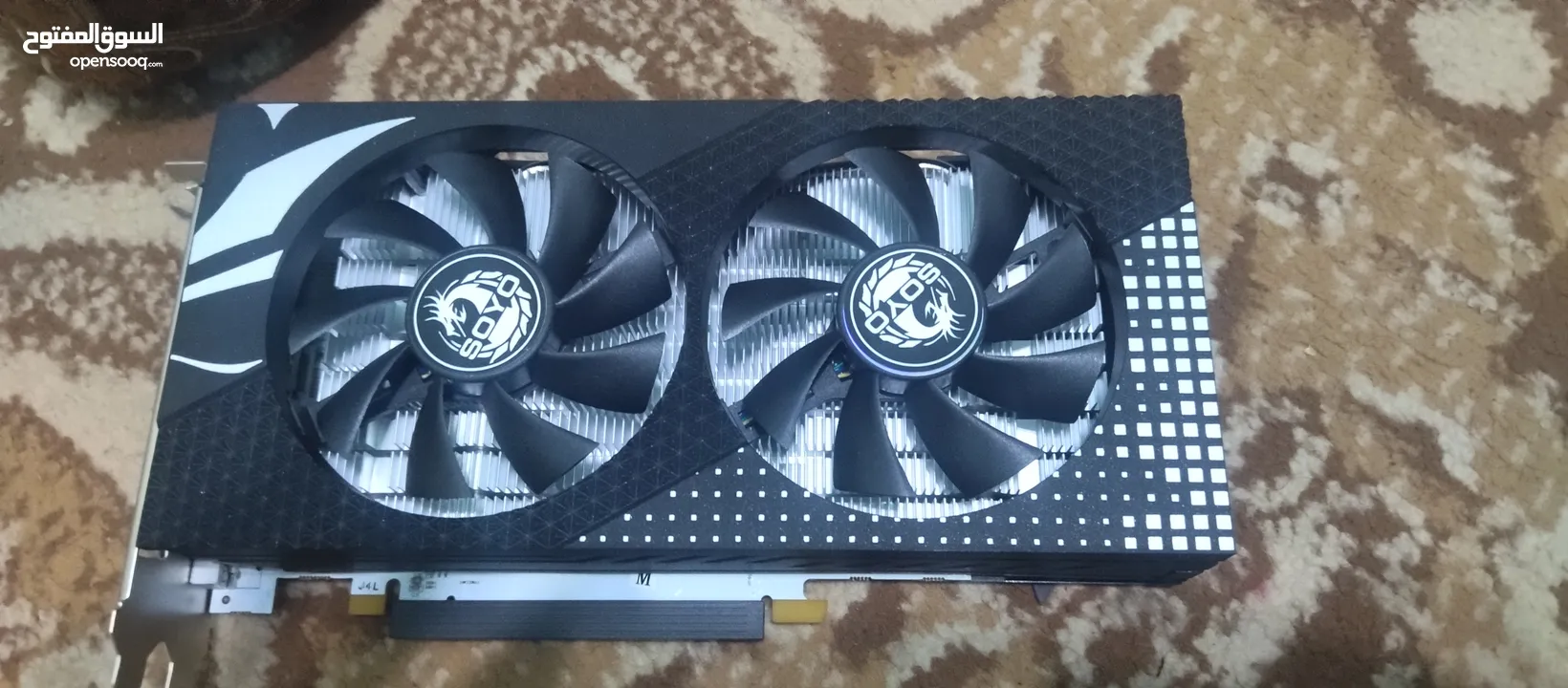 سماعة و كيبورت و كرت شاشة RX580 8GB للبيع