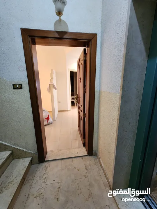 شقة فارغة للإيجار في منطقة الشميساني - ref : 14459