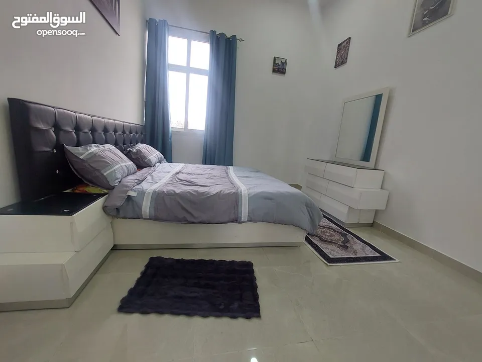 شقه مفروشه للإيجار في مدينة الرياض بجنوب الشامخه مكونة من غرفه وصالة