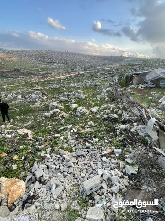 نمرة أرض للبيع او البدل ع سيارة بمنطقة روجيب مساحتها 600متر  واصلها خدمات  طابو نابلس