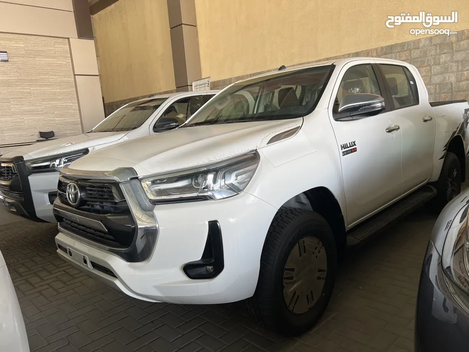 TOYOTA HILUX limited 2023 ( معرض الحضر )