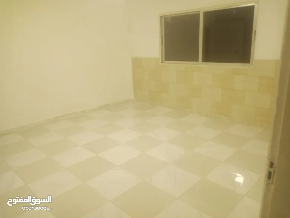 يرجى الاتصال على الرقم بالوصف