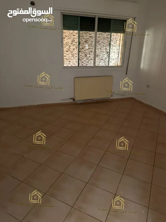 شقة فارغة - دير غبار - 3نوم 1ماستر - 230م - ارضي - حديقة - قرب الخدمات العامة