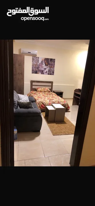 للبيع 3 استديوهات