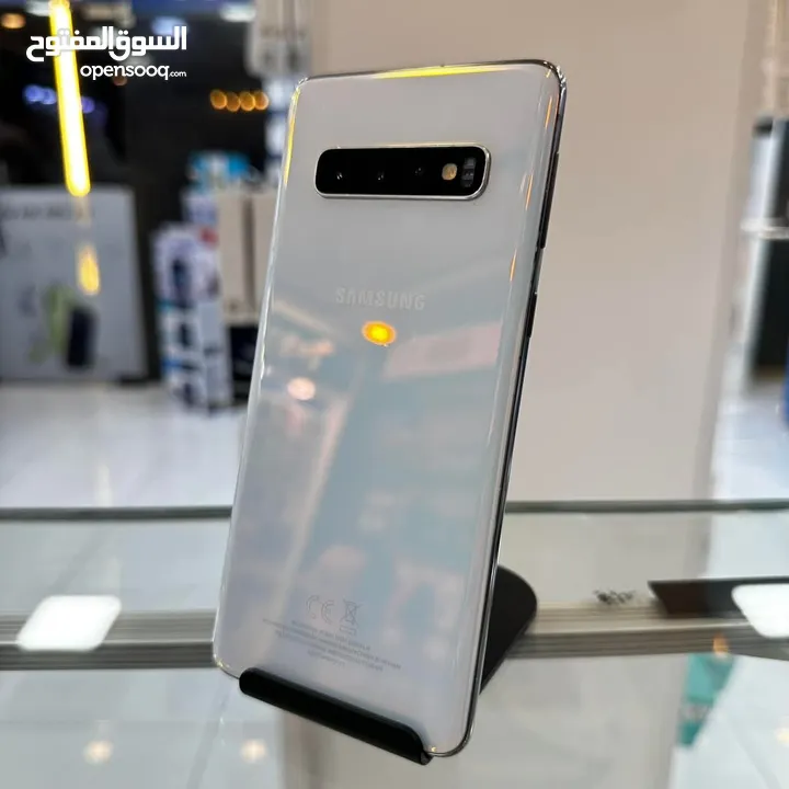 مستعمل اخو الجديد Samsung S10 رام  16 جيجا 128 بدون كرتونه هدية شاحن الاصلي متوفر توصيل