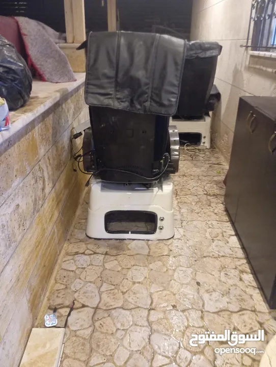 كراسي صالون ستاتي بدي كير و مني كير الاصلي عدد 2 مع ساونا ومساج تحكم شاشه مستوردات بحالة جيدة جدا