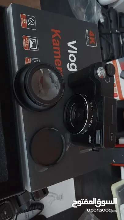 كاميرا 4K للبيع مع كامل ملحكاتها
