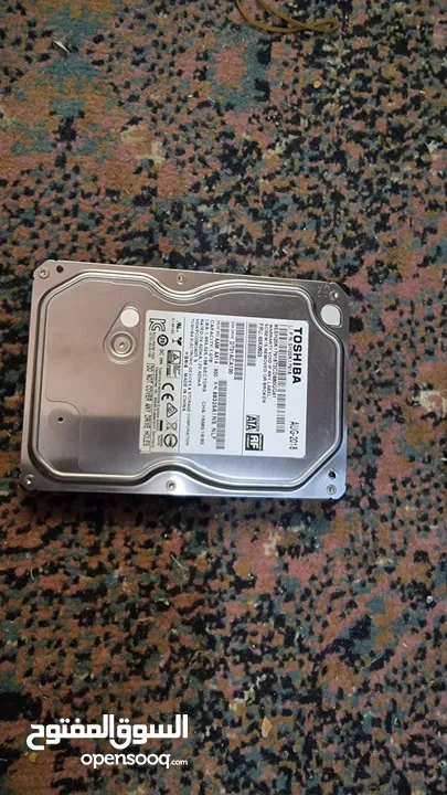 هاردسكات كمبيوتر باحجام مختلفة بحالة ممتازة