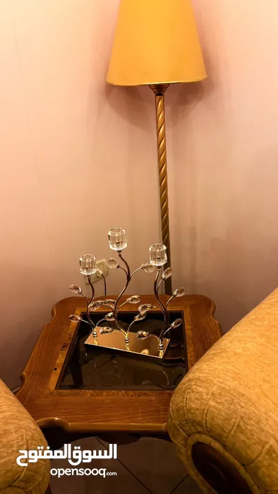 كنب للبيع مع طوايل اتسعمال خفيفي جدا و نظيف