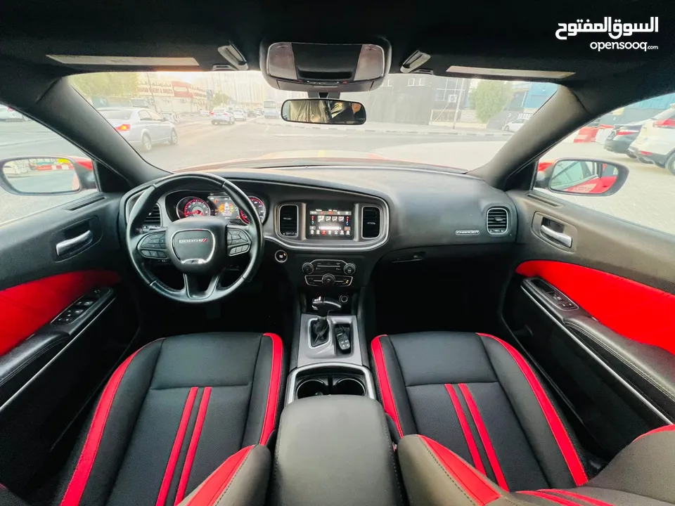 دوج شالجر وارد كندا موديل 2022 كيلومتر 25000