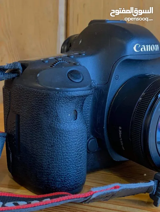 كاميرا كانون 5d mark iii فل فريم استعمال جميع اكسسىوارتها شخصي للبيع