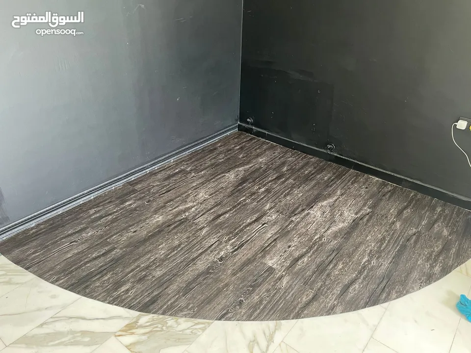 تركيب بديل الرخام وبديل الخشب...فني....
