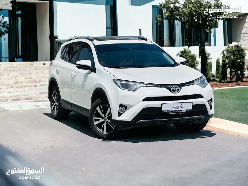 AED 1,120 PM  TOYOTA RAV4  2.5L V4  VX  2017  GCC  0% DOWNPAYMENT