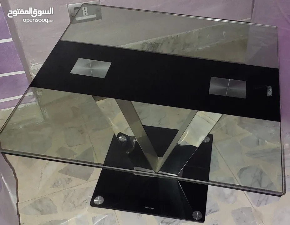 طاولة زجاج (وسط كبيرة مع عدد2 مساعد)