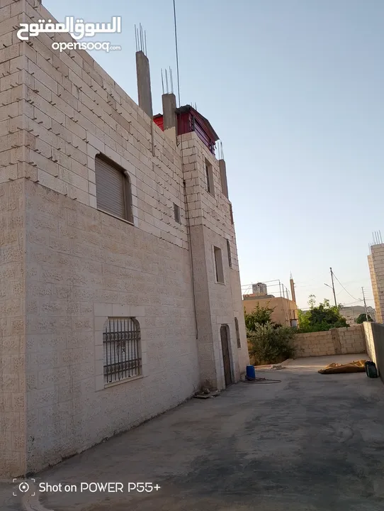 منزل طابقين