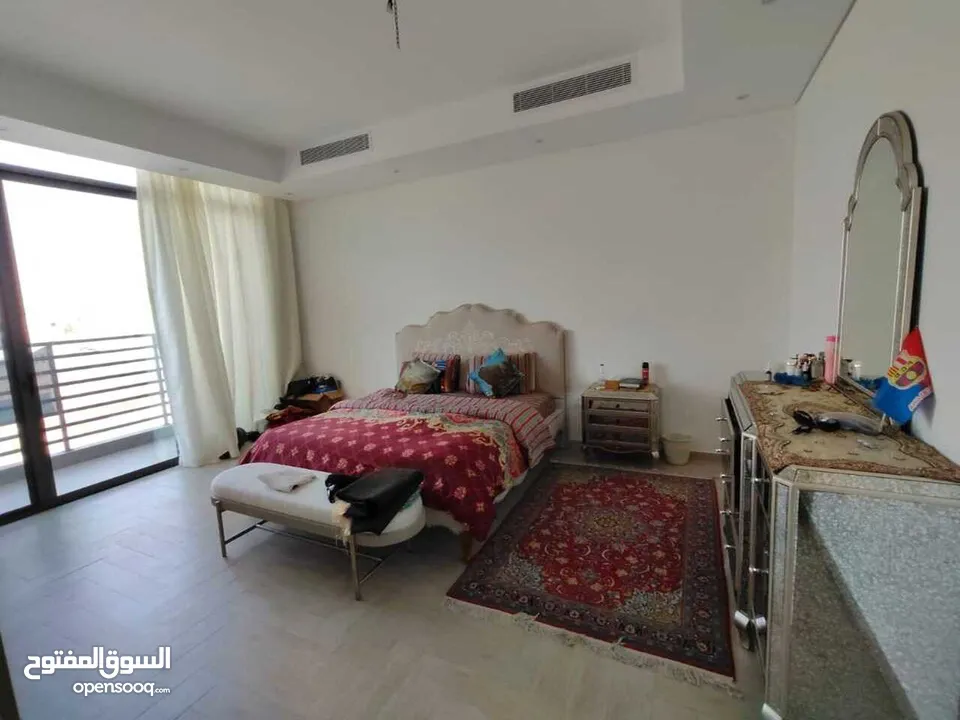 للبيع فيلا فاخرة سوبر ديلوكس في امارة الشارقة منطقة الحوشي نظام smart homeخيارك الافضل للعيش برفاهية