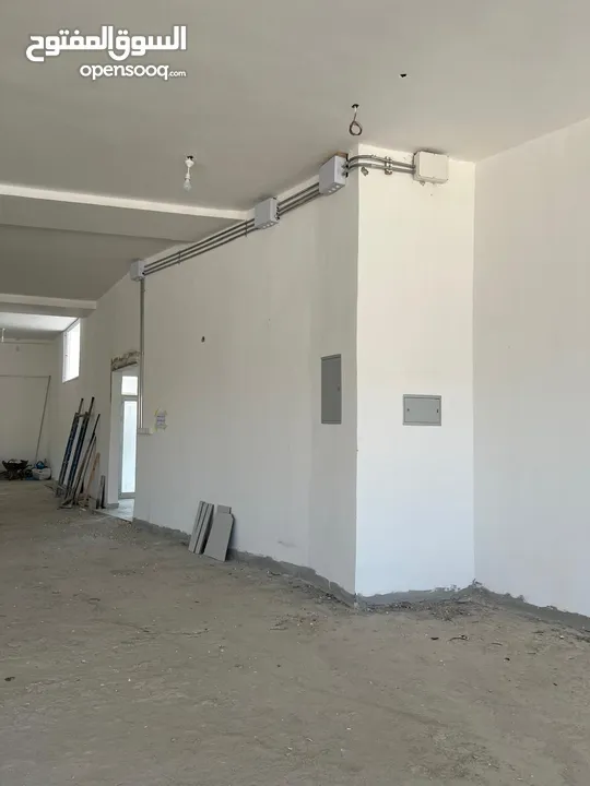 طابق 2 للايجار في ماركا الشمالية قرب المركز الأمني شارع يحيى ابن المختار عماره رقم 28 المجمع الكريم.