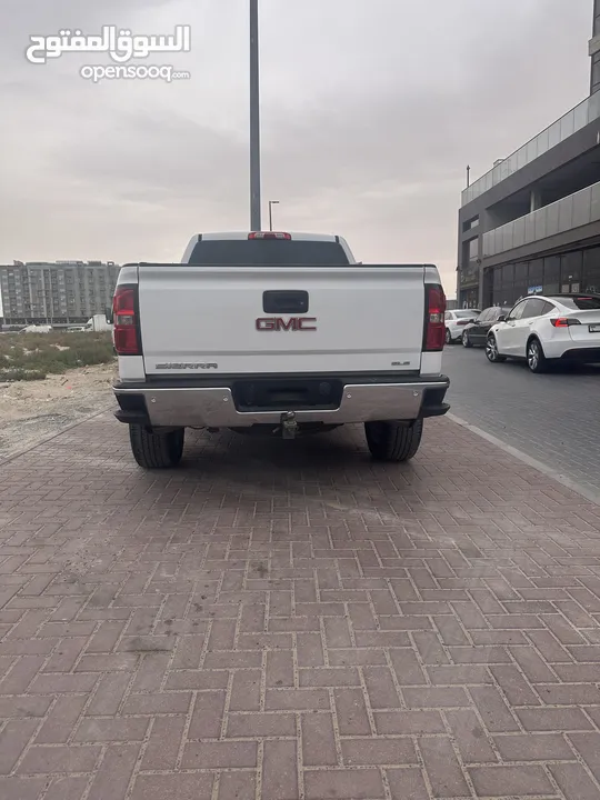 Gmc sierra 2015 GCC low mileage