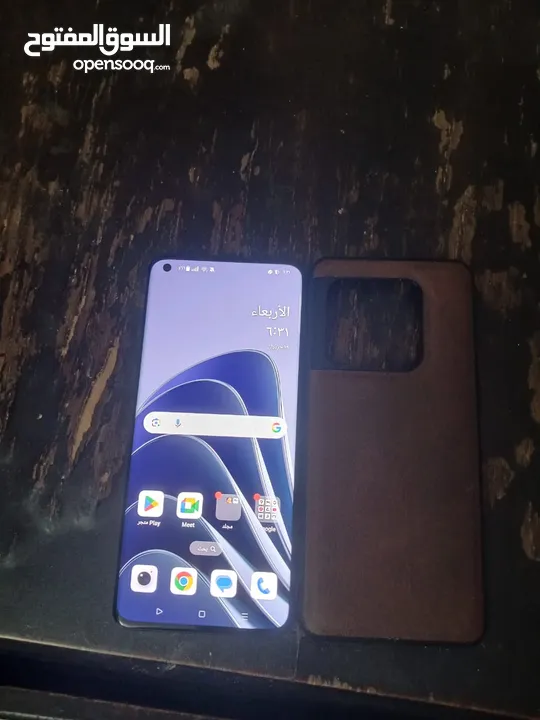 OnePlus 10 Pro 5G بحالة الوكالة