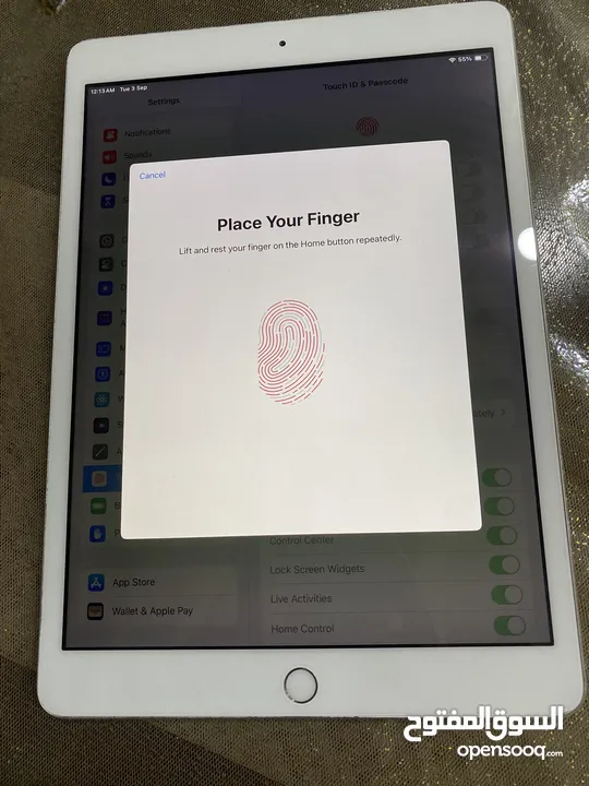 ايباد ابل الجيل الثامن لون اييض بسعرر ممتاز