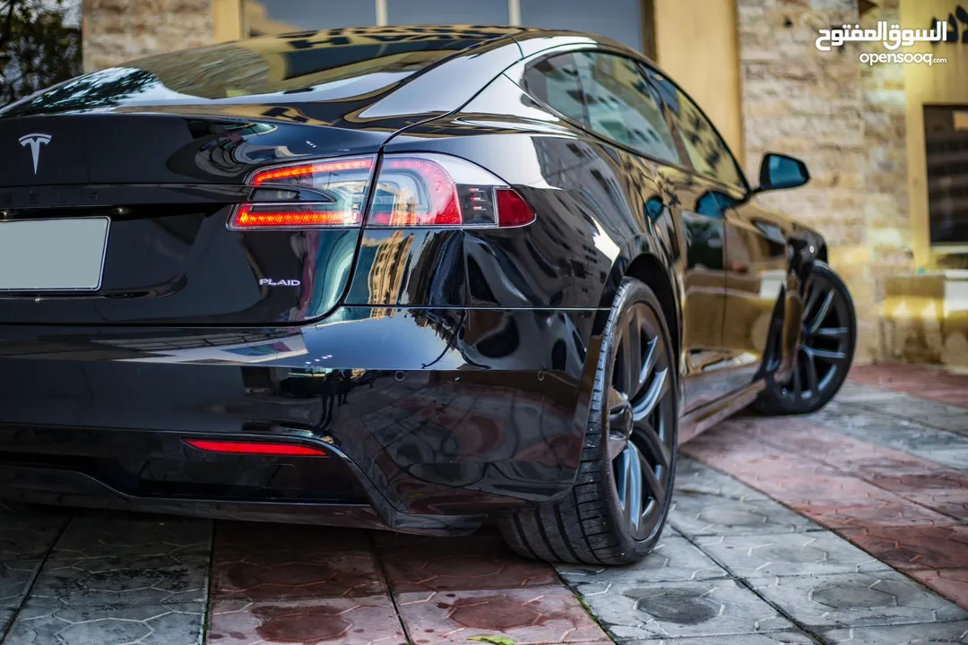 Tesla Model S-PLAID 1020hp مديل 2021 بحاله الوكاله من الداخل والخارج
