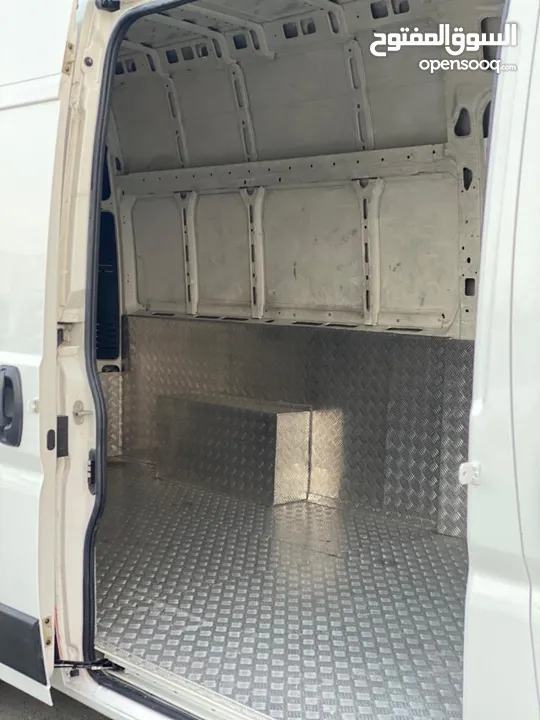 Peugeot Boxer 2021, white high roof