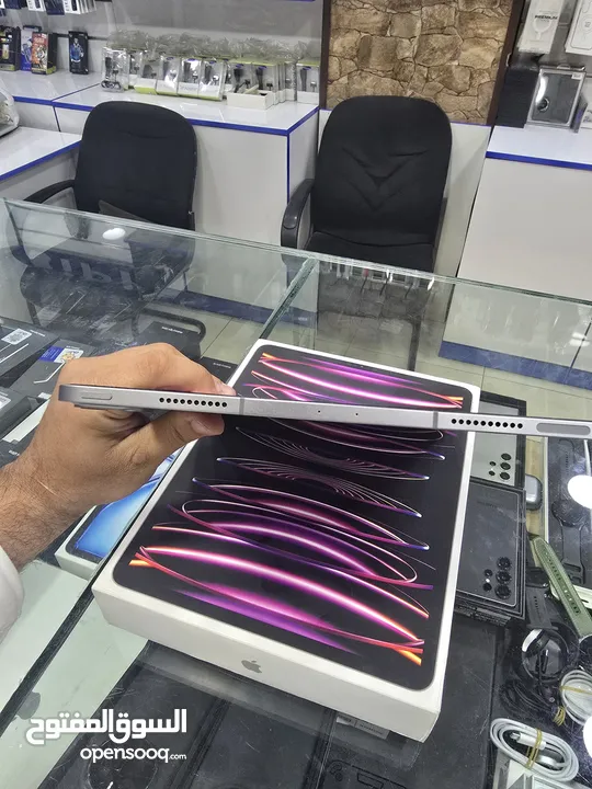 iPad pro 12.9 6th generation inch m2 مع خط بسعر مميز جدا