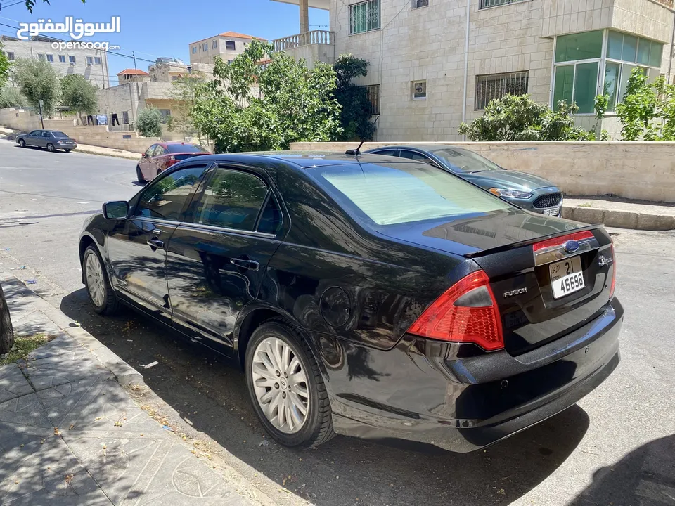 فورد فيوجن 2010 نضيفة جدا فل كامل الاضافات فتحة شاشة جلد