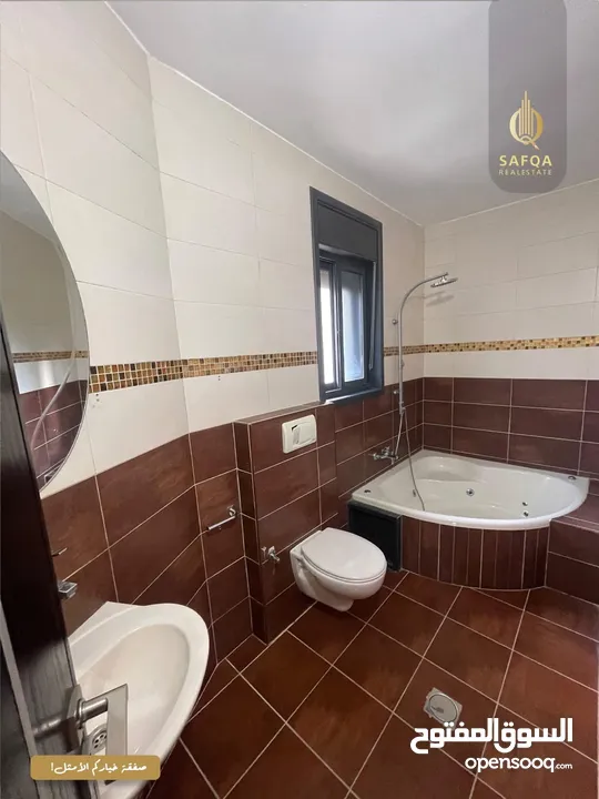 شقه للبيع 180 متر في الطيره بالقرب بجانب فلل العبيدي