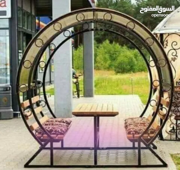 مراجيح ومداخل زهور قوسي
