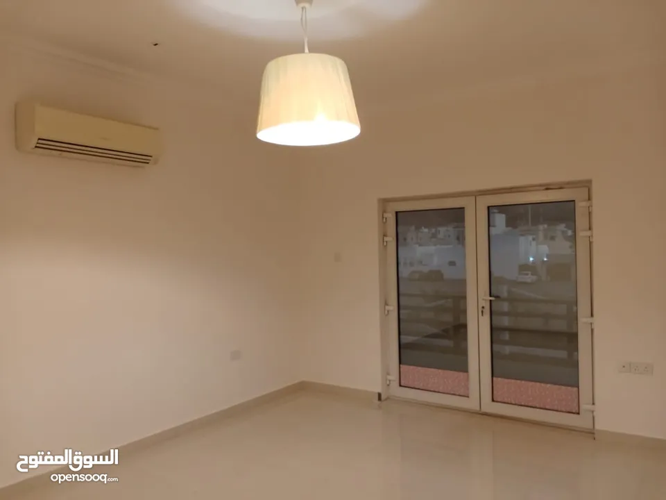 Very nice villa 5 bhk for rent in boshar shaabia