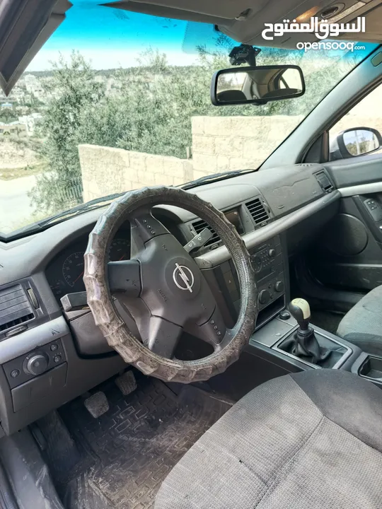 اوبل فيكترا جير عادي 2002 فحص كامل1800سي سي مرخصه سنه قابل للبدل