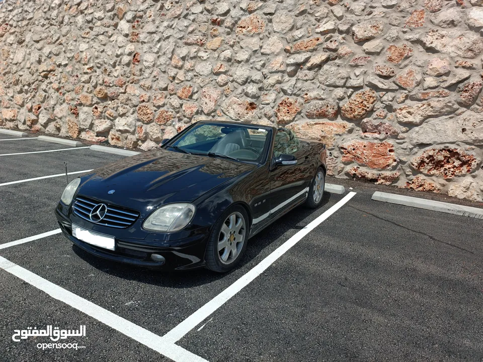 مرسيدس SLK 2003 لون أسود ملوكي، كشف، ترخيص جديد، ماشية 153000 فقط ، وارد غرغور مالك 3 من الوكالة