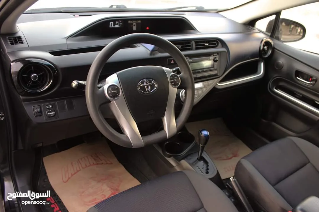 تيوتا  بريوس وارد المركزية  2015 Toyota Prius C
