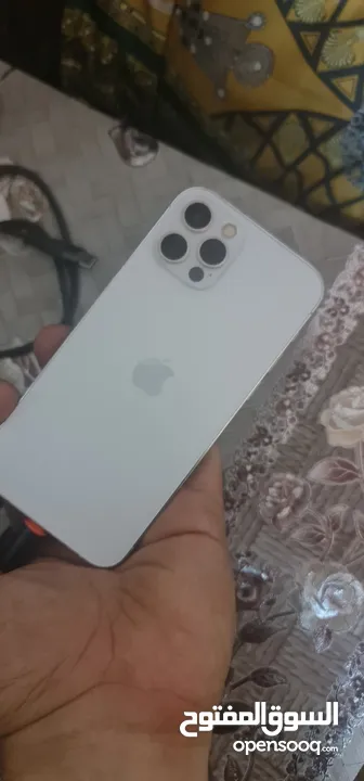 ايفون 12 برو