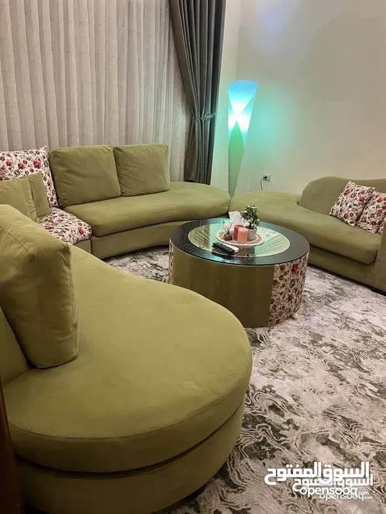 كورنر تفصيل بحاله ممتازه